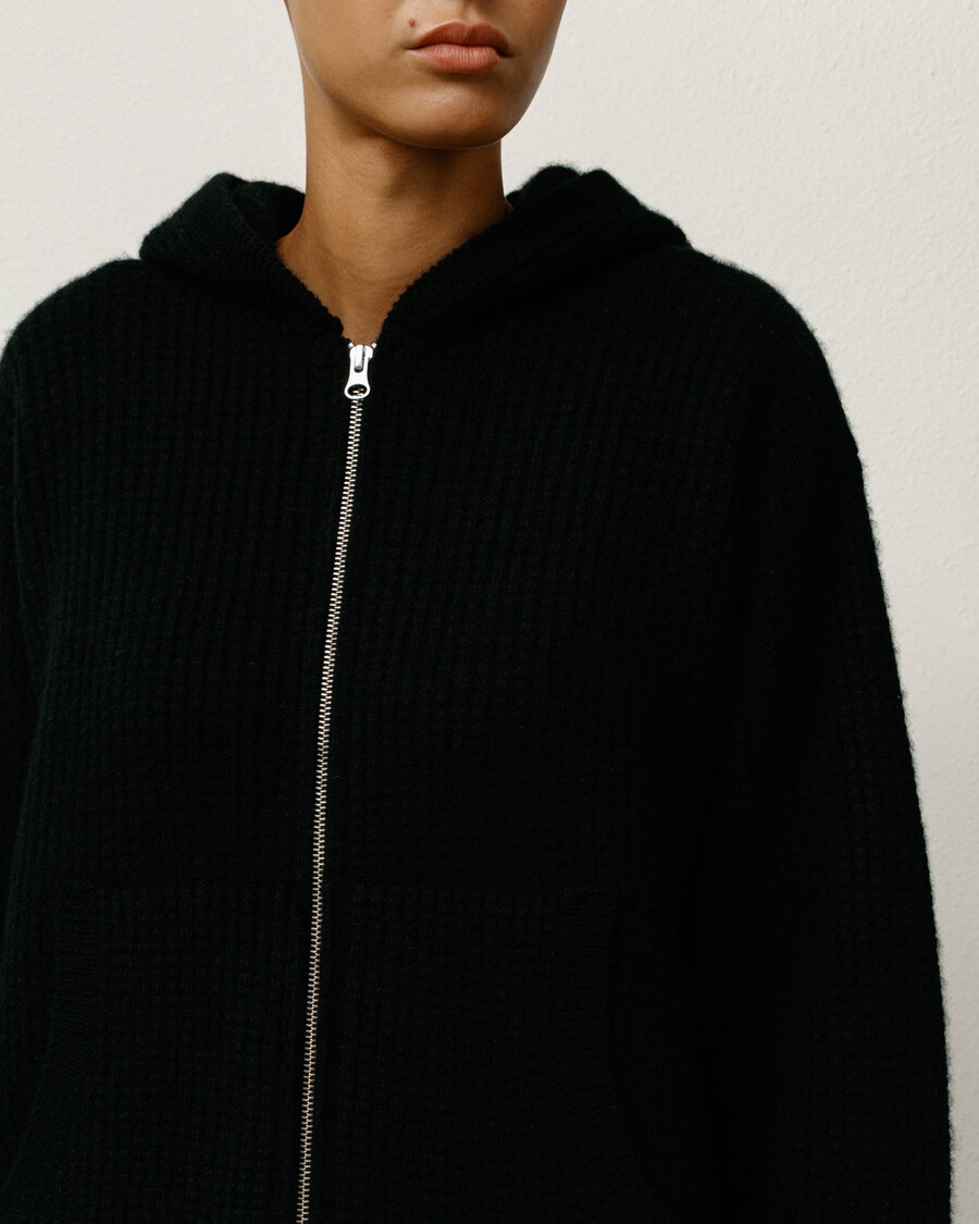 maglione con cappuccio e cerniera in cashmere a nido dape