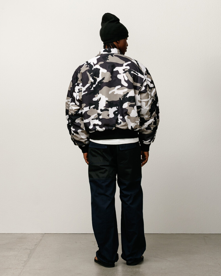 pantaloni utility